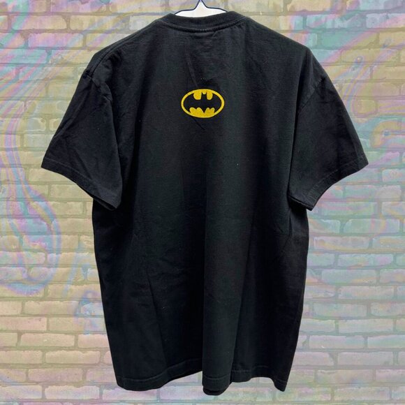 [SOLD] Batman Batsignal Across Generations Shirt Large Y2K Vintage DC - Picture 2 of 7
